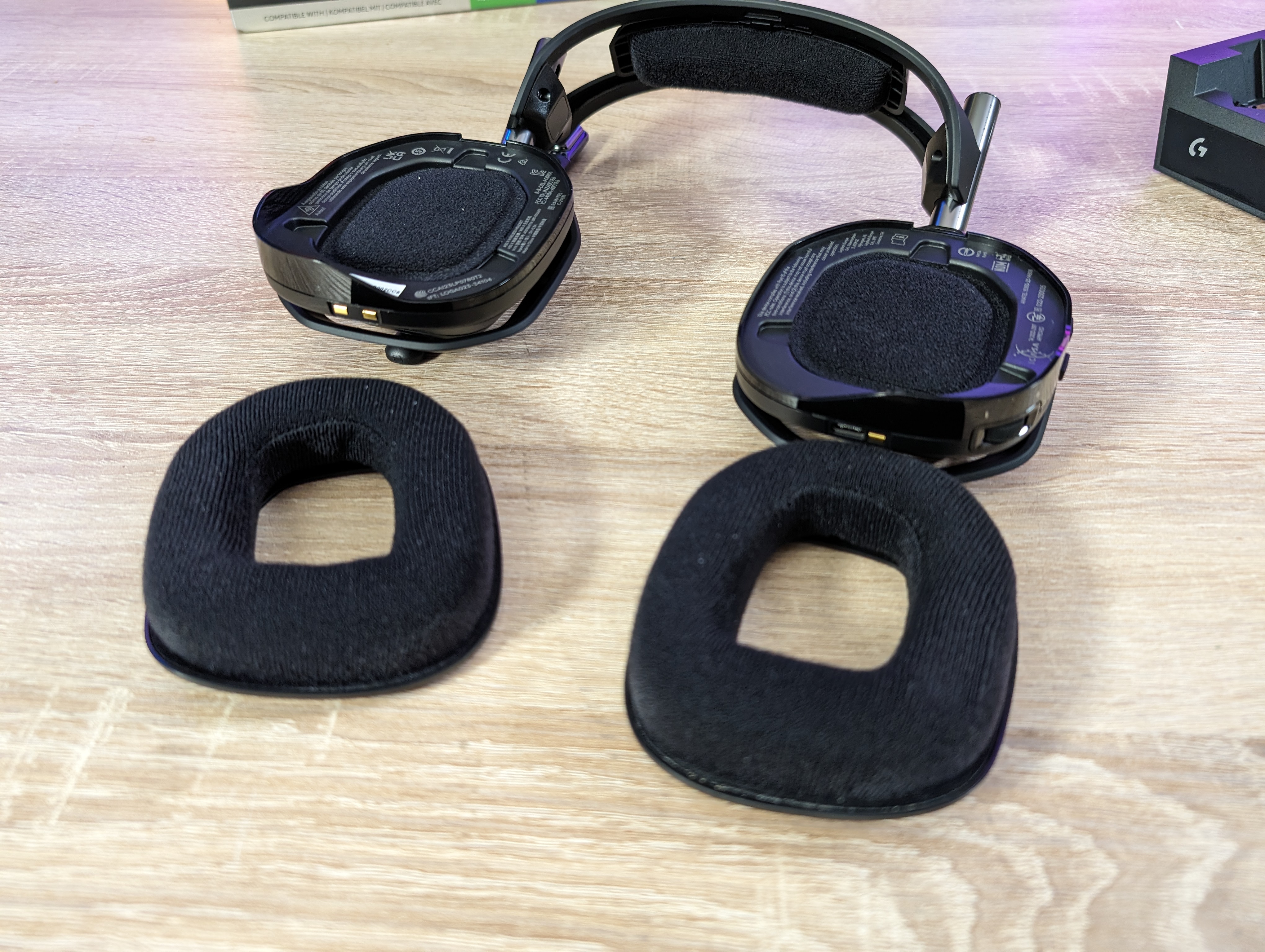 Astro A50 X ear pads magnetic.jpg